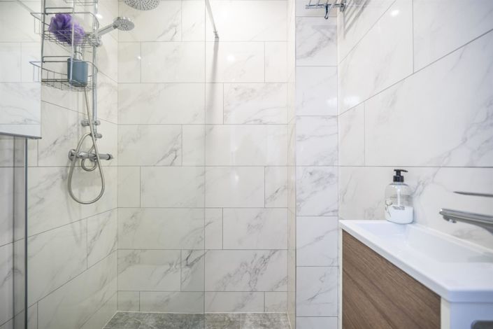 Image No.12-3 Bed Townhouse for sale