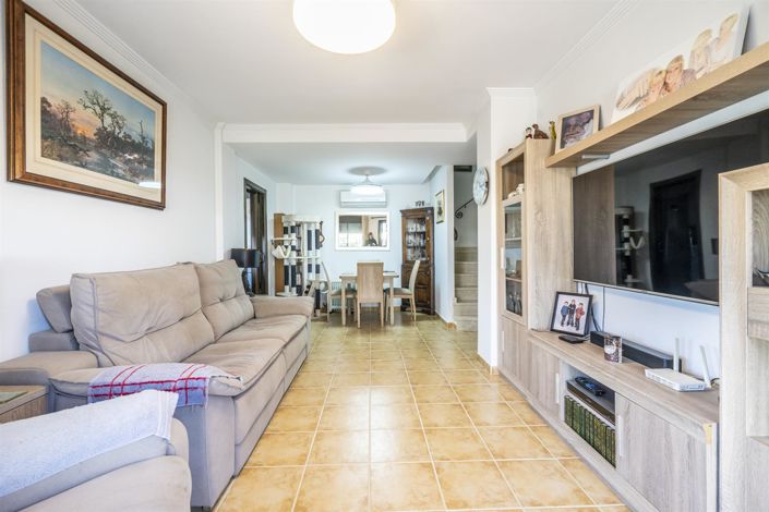 Image No.14-3 Bed Townhouse for sale