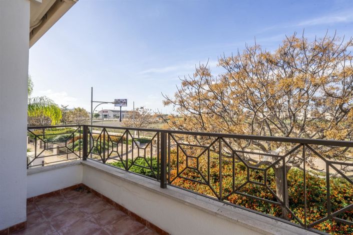 Image No.7-3 Bed Townhouse for sale