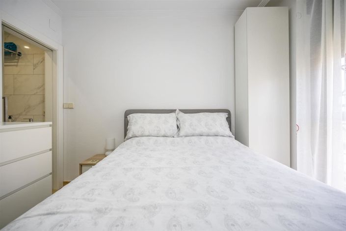 Image No.10-3 Bed Townhouse for sale