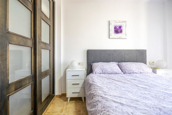 Image No.17-3 Bed Townhouse for sale