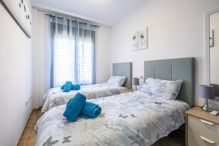 Image No.19-3 Bed Townhouse for sale