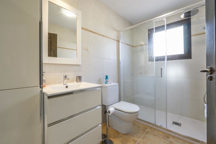 Image No.7-3 Bed Townhouse for sale