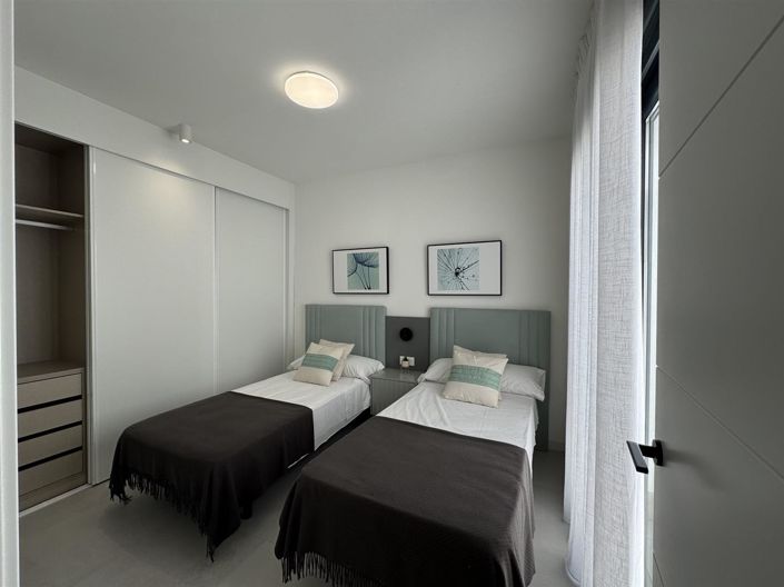 Image No.10-2 Bed Villa for sale