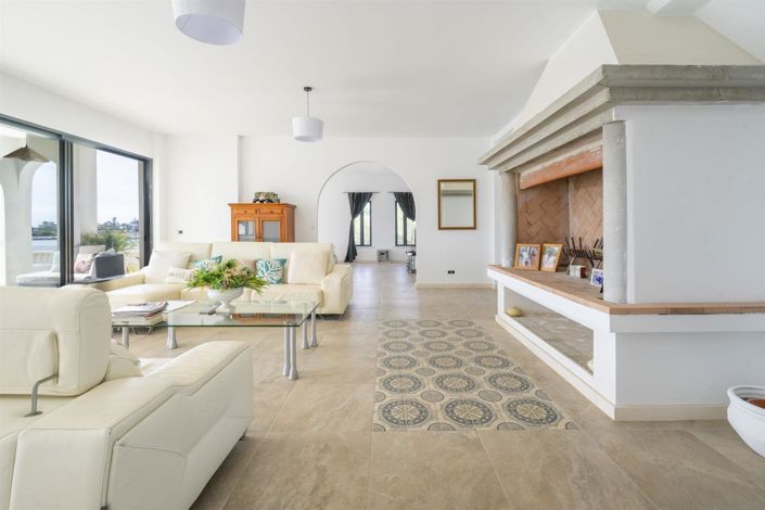 Image No.14-7 Bed Villa for sale