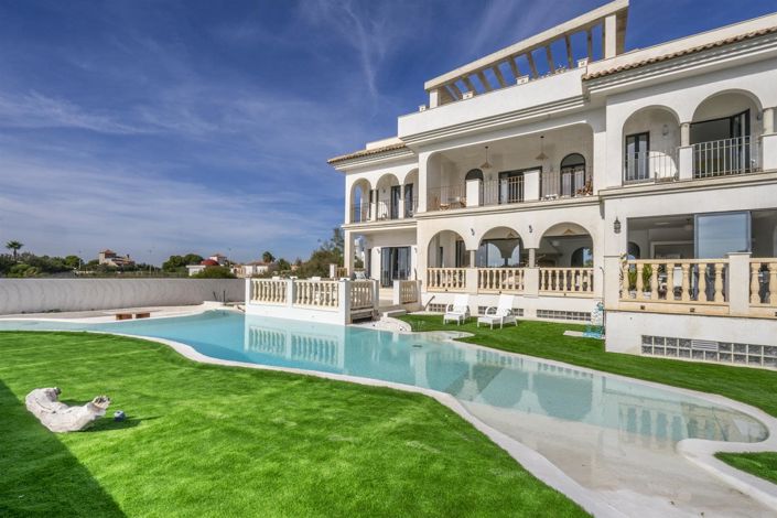 Image No.16-7 Bed Villa for sale