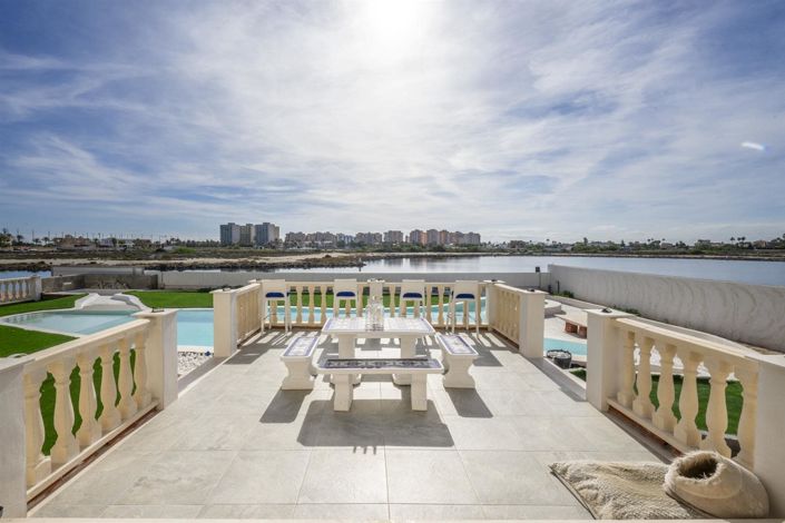 Image No.19-7 Bed Villa for sale