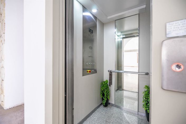 Image No.27-7 Bed Villa for sale