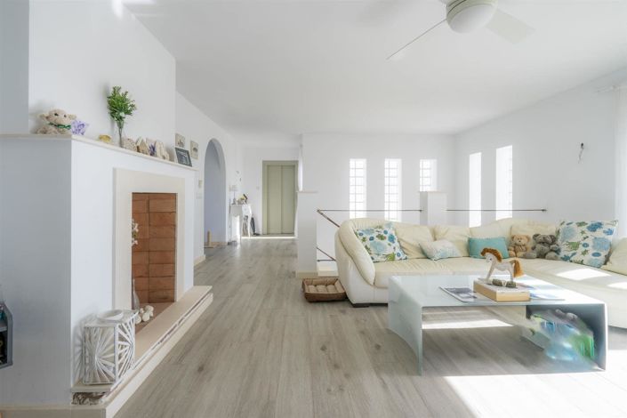 Image No.29-7 Bed Villa for sale