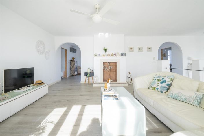 Image No.30-7 Bed Villa for sale