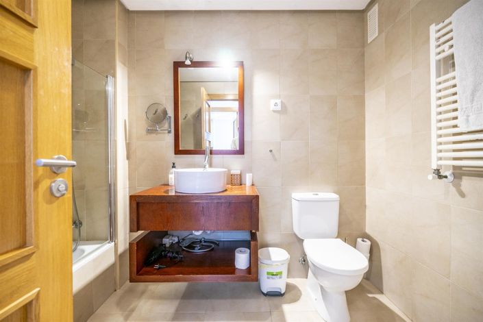 Image No.16-2 Bed Apartment for sale