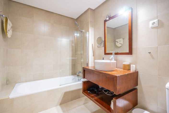 Image No.17-2 Bed Apartment for sale