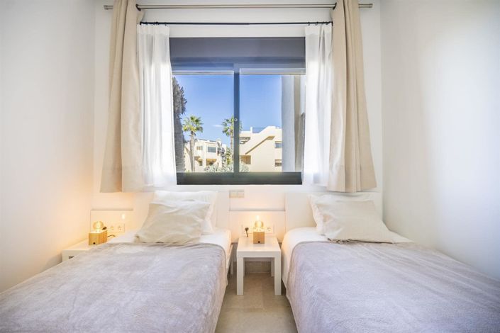 Image No.12-3 Bed Apartment for sale