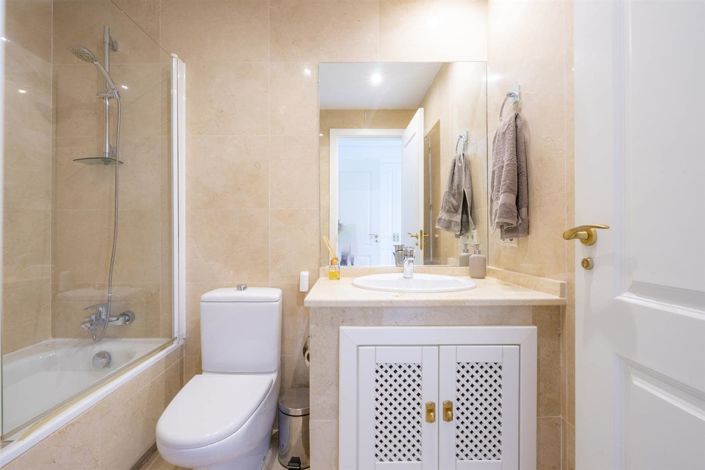 Image No.6-2 Bed Apartment for sale