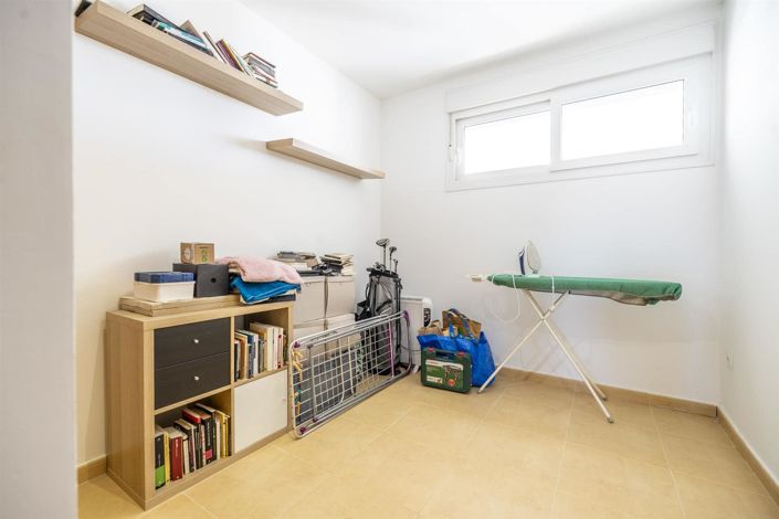 Image No.15-2 Bed Apartment for sale