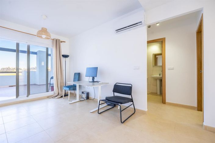 Image No.4-2 Bed Apartment for sale