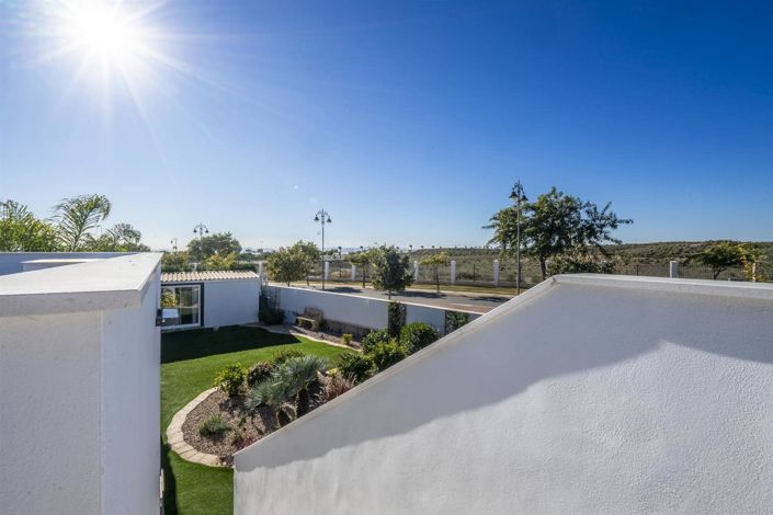 Image No.14-4 Bed Villa for sale