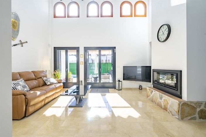 Image No.18-4 Bed Villa for sale