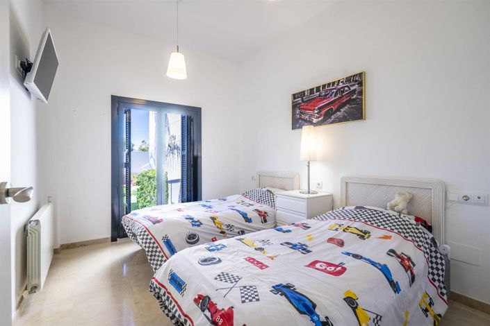 Image No.29-4 Bed Villa for sale