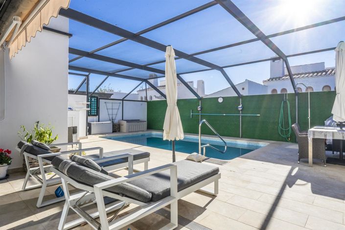 Image No.4-4 Bed Villa for sale