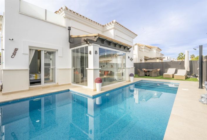 Image No.2-3 Bed Villa for sale