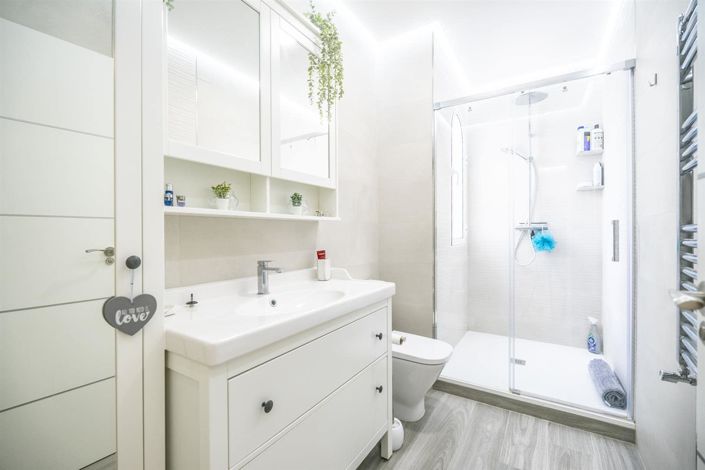 Image No.8-3 Bed Villa for sale