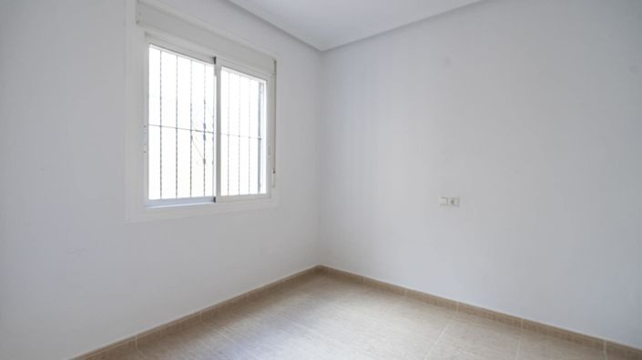 Image No.19-2 Bed Villa for sale