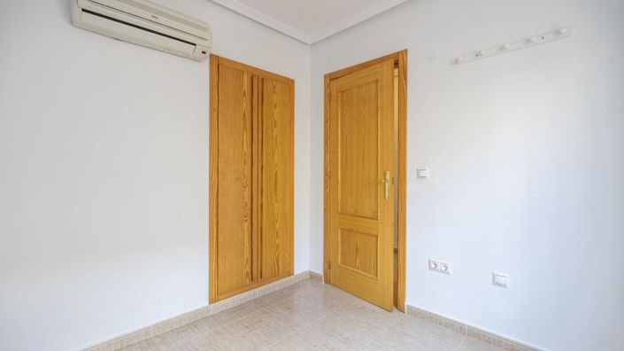 Image No.9-2 Bed Villa for sale