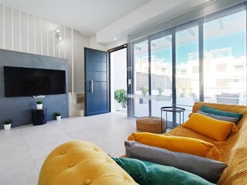 d2btxgeoduoueoncqnek6w