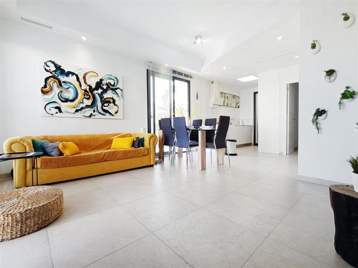 Image No.9-3 Bed Villa for sale