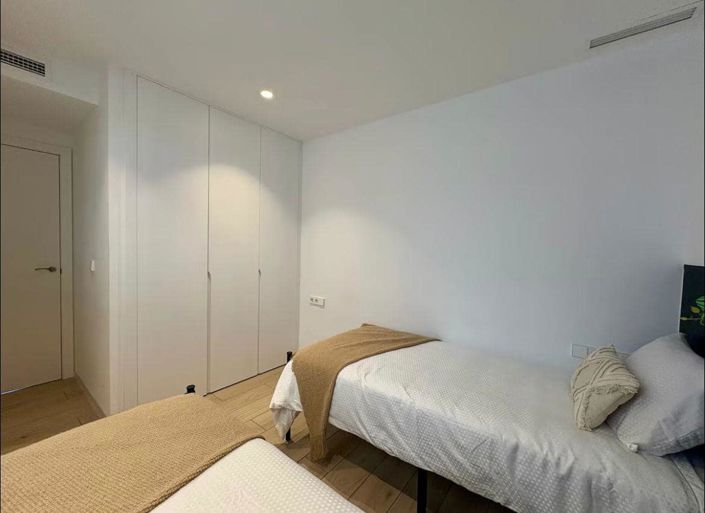 Image No.14-2 Bed Apartment for sale