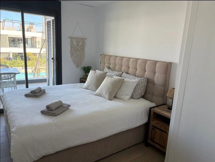 Image No.9-2 Bed Apartment for sale