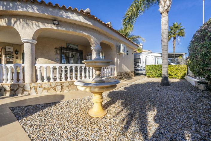 Image No.11-3 Bed Villa for sale