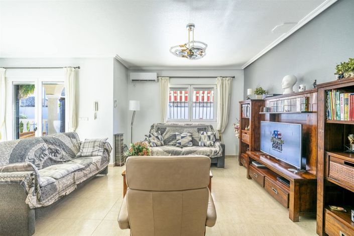 Image No.17-3 Bed Villa for sale