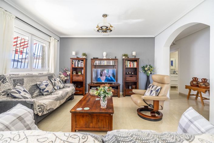 Image No.3-3 Bed Villa for sale