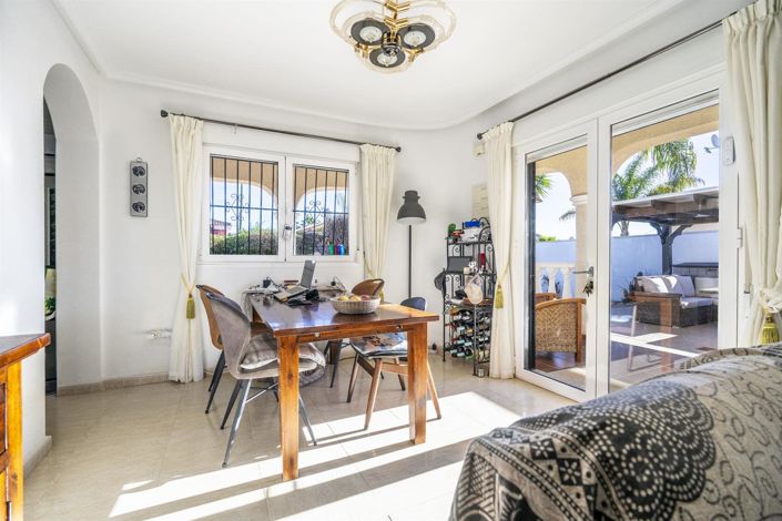 Image No.7-3 Bed Villa for sale