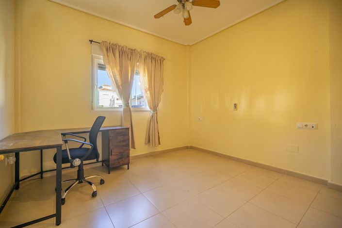 Image No.15-3 Bed Villa for sale