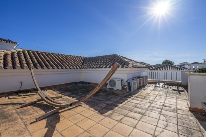 Image No.20-3 Bed Villa for sale