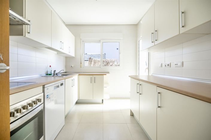 Image No.5-3 Bed Villa for sale