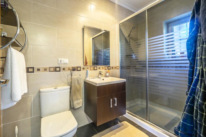 Image No.14-3 Bed Villa for sale