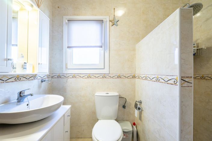 Image No.11-3 Bed Villa for sale