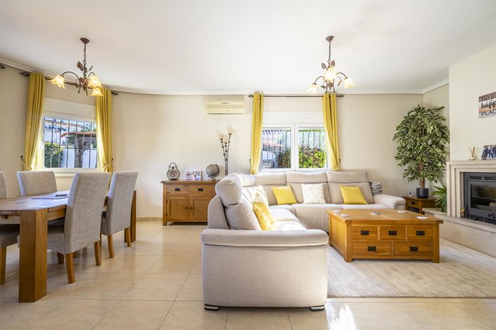 Image No.3-3 Bed Villa for sale