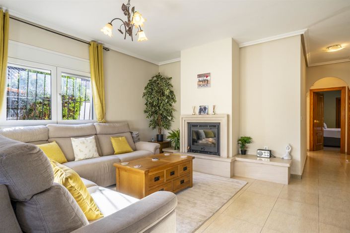 Image No.10-3 Bed Villa for sale