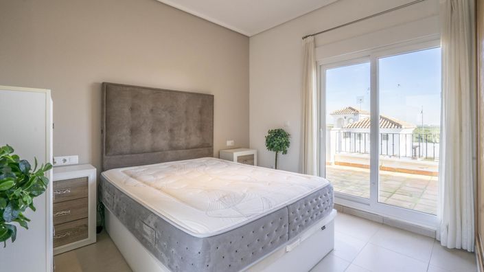 Image No.5-3 Bed Villa for sale