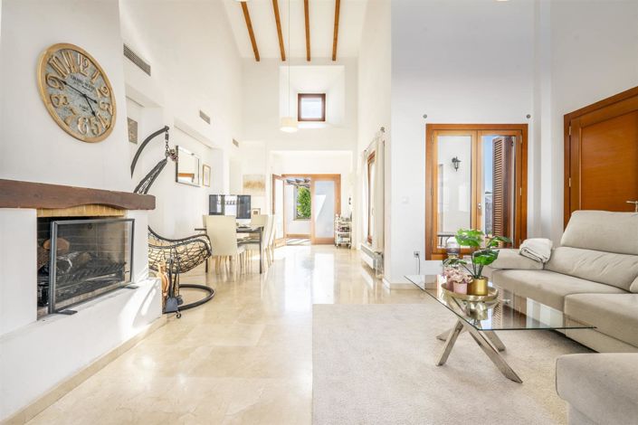 Image No.3-3 Bed Villa for sale