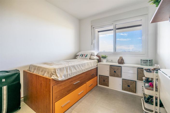 Image No.12-2 Bed Apartment for sale