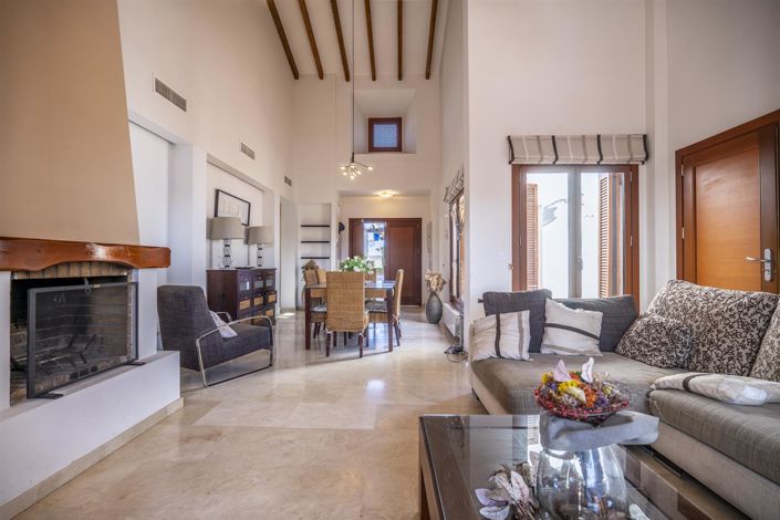 Image No.12-3 Bed Villa for sale