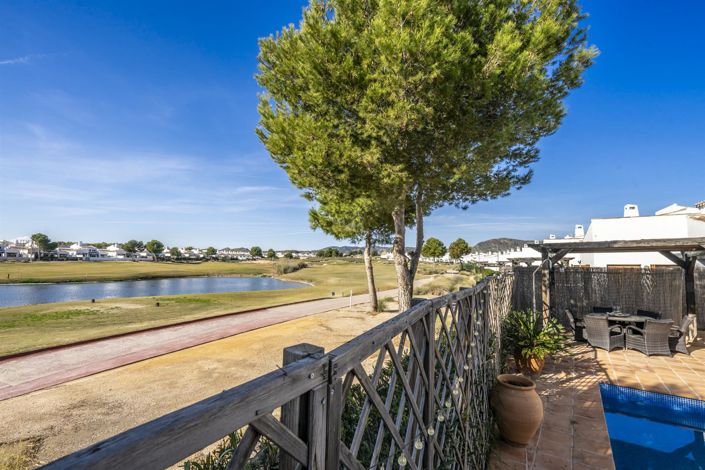 Image No.18-3 Bed Villa for sale