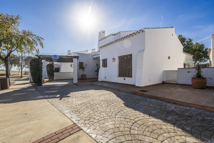 Image No.24-3 Bed Villa for sale