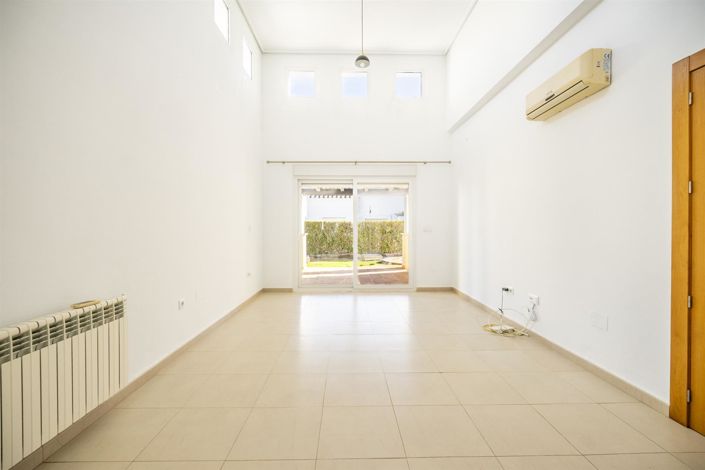 Image No.12-2 Bed Villa for sale